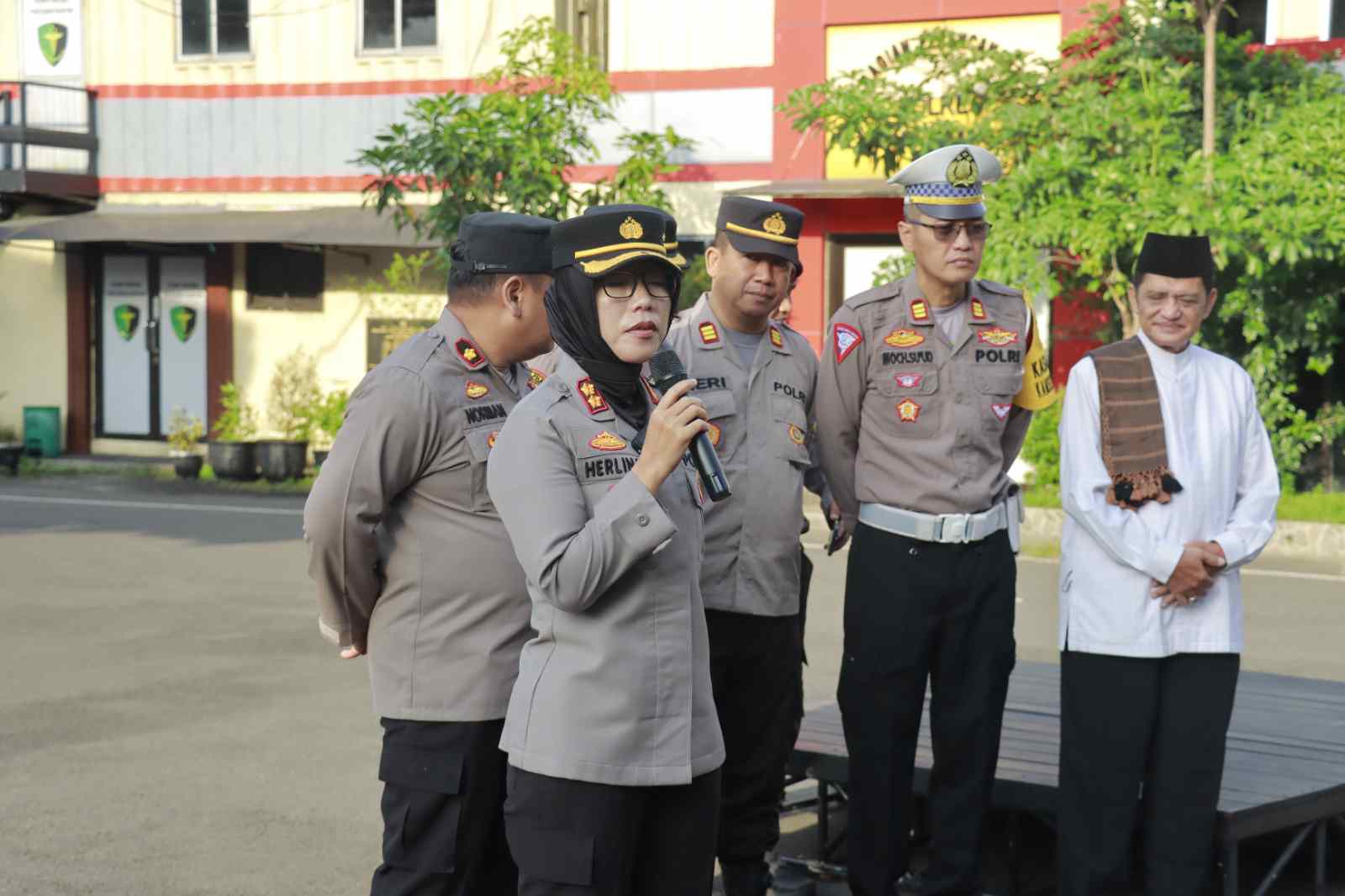 Img 20230429 Wa0002 Copy 1600x1066